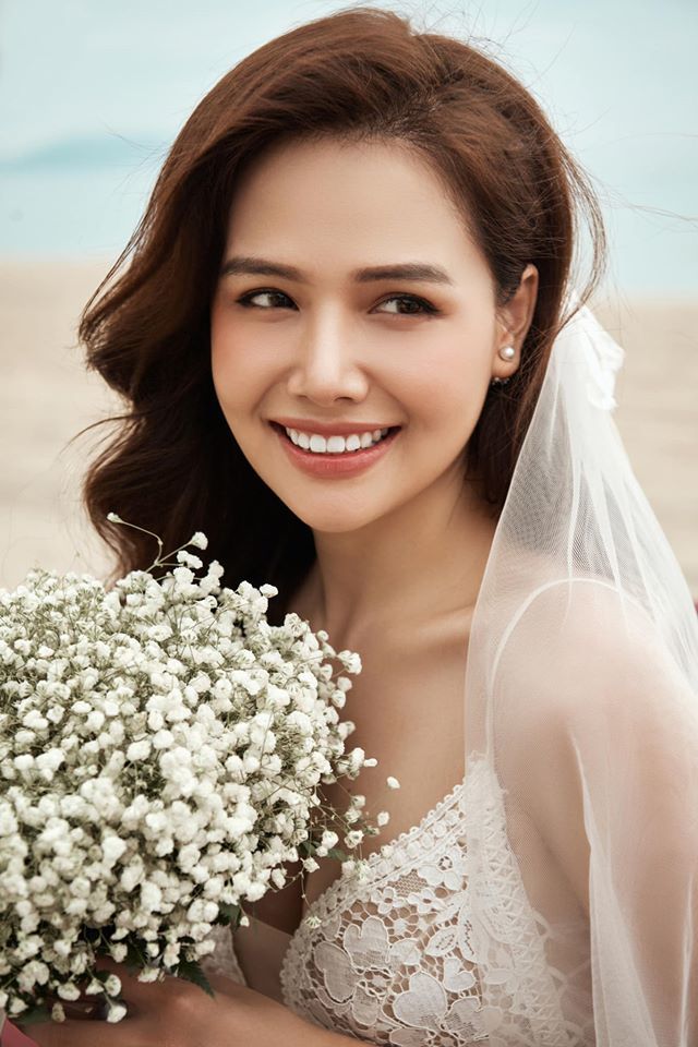Chỉ với một chi tiết nhỏ, Phanh Lee vô tình tiết lộ quá trình "yêu nhanh cưới vội" với con trai ông chủ CocoBay? - Ảnh 2. Chỉ với một chi tiết nhỏ, Phanh Lee vô tình tiết lộ quá trình "yêu nhanh cưới vội" với con trai ông chủ CocoBay? - Ảnh 2.