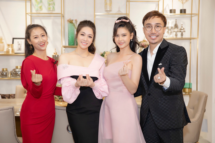 Trương Quỳnh Anh, Kim Tuyến, Nhật Kim Anh đọ sắc hồng khi cùng tham gia một sự kiện - Ảnh 2. Trương Quỳnh Anh, Kim Tuyến, Nhật Kim Anh đọ sắc hồng khi cùng tham gia một sự kiện - Ảnh 2.