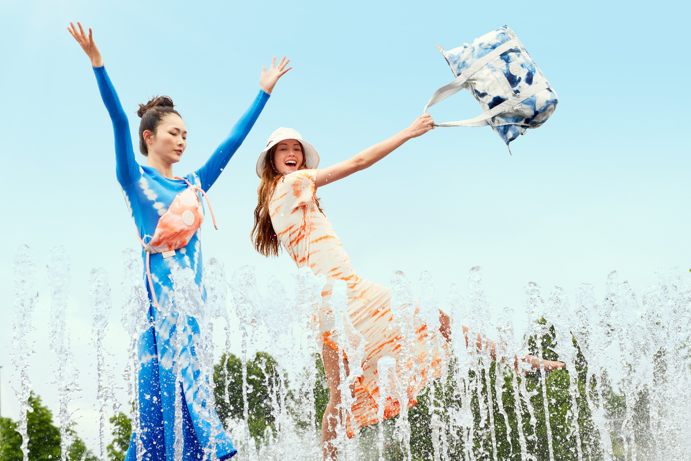 Kipling - Xu hướng mới cho mùa hè 2020 - Ảnh 5.
