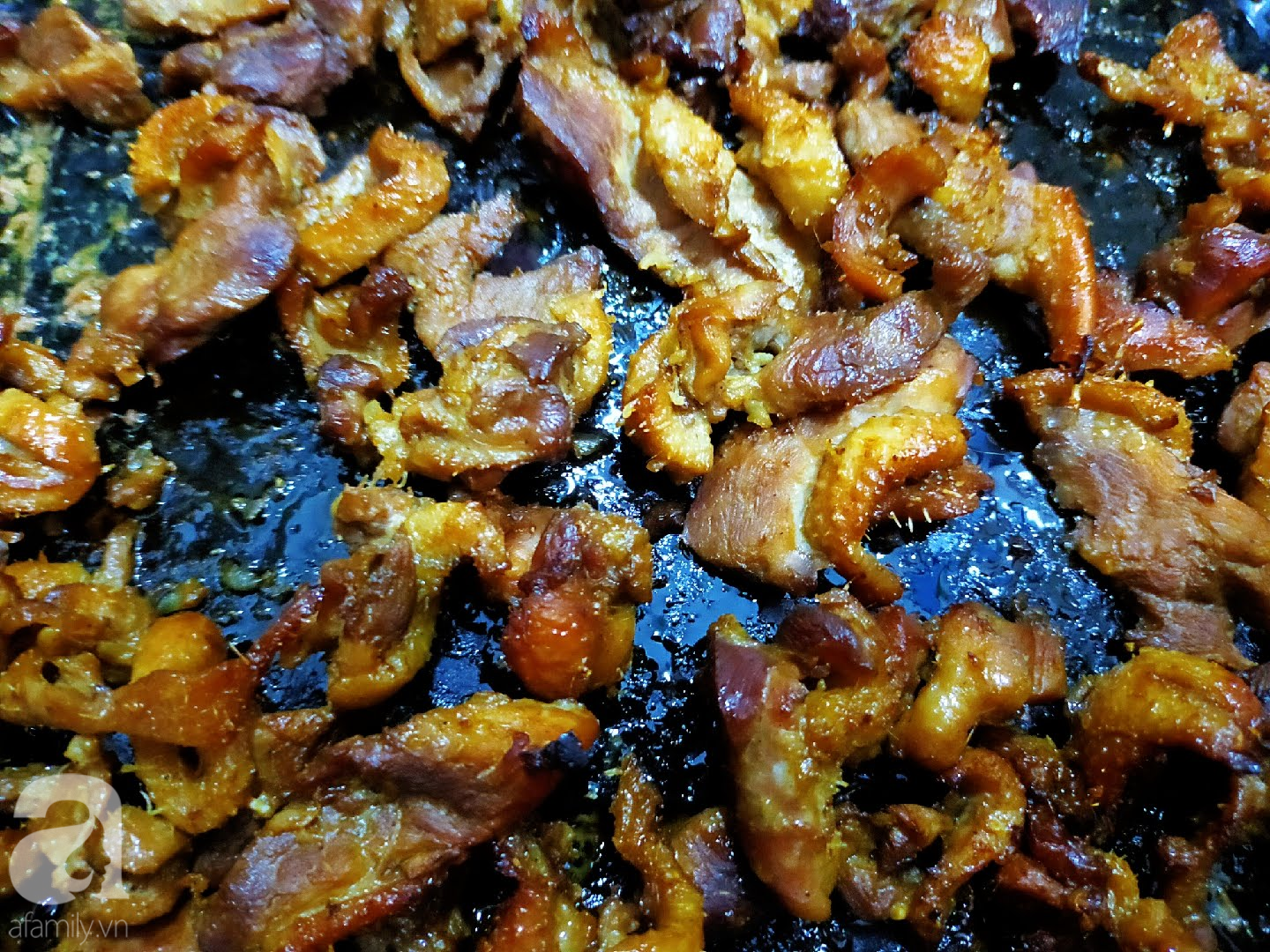 Cuối tuần m&agrave; l&agrave;m m&oacute;n vịt nướng sả n&agrave;y th&igrave; chồng con chỉ c&oacute; m&agrave; nức nở khen ngon, gắp kh&ocirc;ng ngừng đũa! - Ảnh 4.