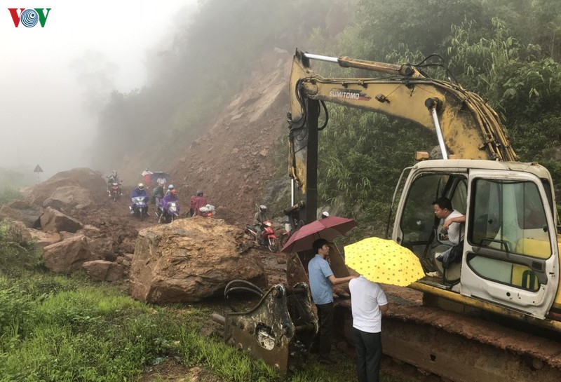 Người dân kịp sơ tán trước khi lũ cuồn cuộn đổ về Lai Châu - Ảnh 3. Người dân kịp sơ tán trước khi lũ cuồn cuộn đổ về Lai Châu - Ảnh 3.