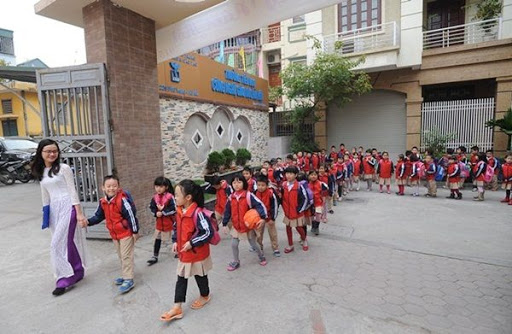 Cùng &quot;soi&quot; những trường tiểu học giảng dạy theo phương pháp thực nghiệm tại Hà Nội - Ảnh 1.
