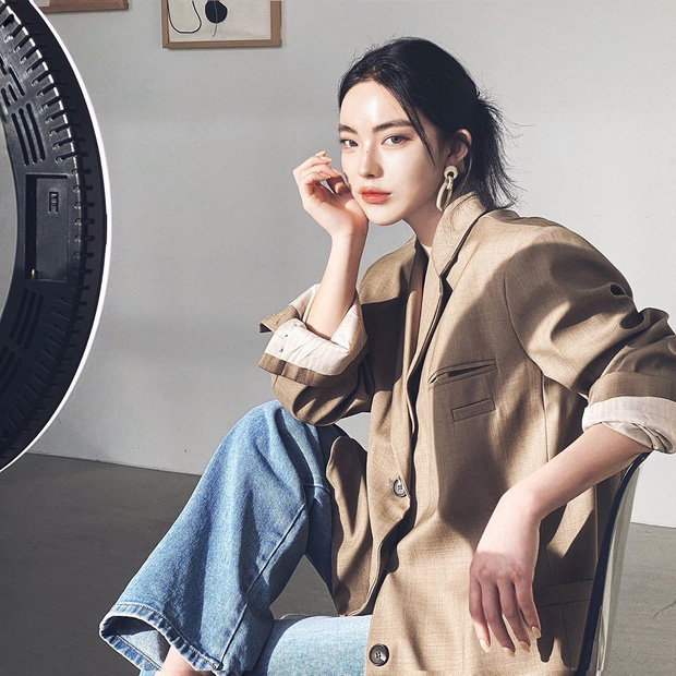 Dù lương tháng là 20 triệu, tôi vẫn khuyên bạn nên mua nước hoa chiết thay vì full size vì như thế mới là shopping thông minh - Ảnh 1. Dù lương tháng là 20 triệu, tôi vẫn khuyên bạn nên mua nước hoa chiết thay vì full size vì như thế mới là shopping thông minh - Ảnh 1.