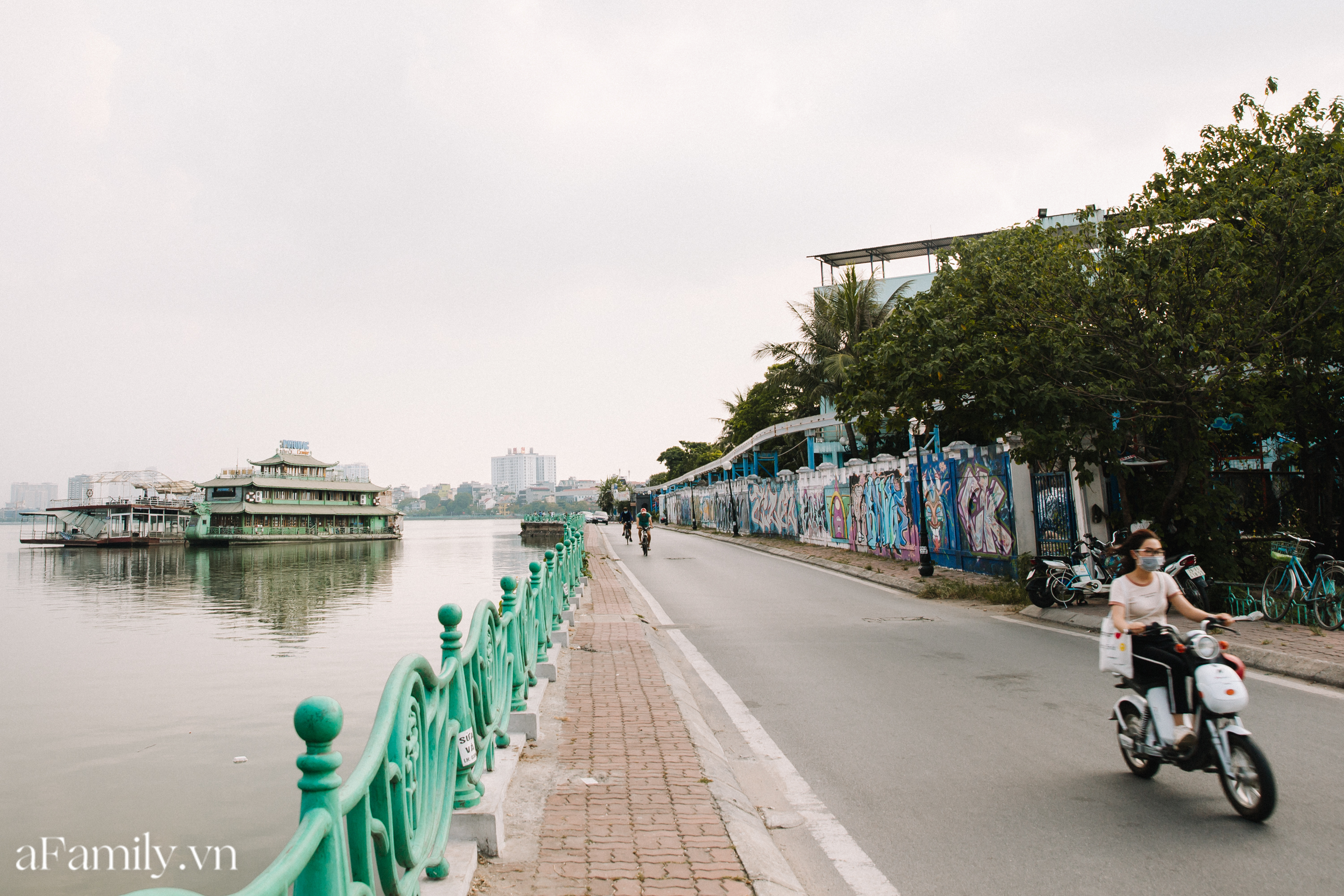 Nhuốm màu hoang tàn theo thời gian, 