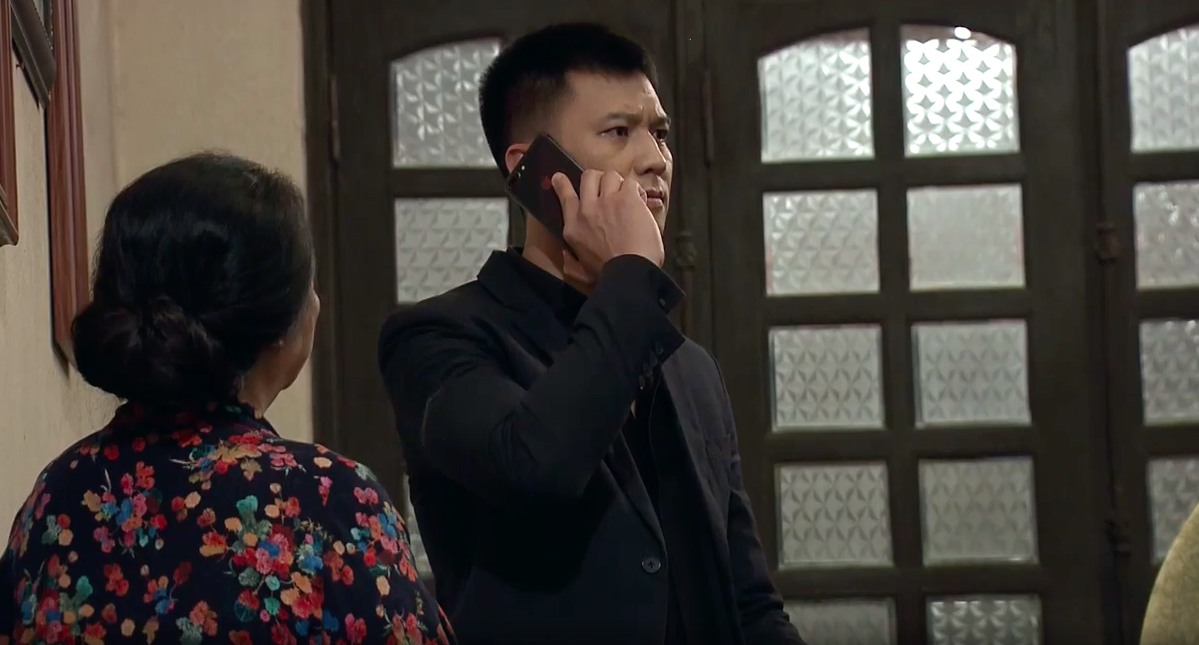 "Lựa chọn số phận": Phương Oanh được bạn trai so&aacute;i ca h&ocirc;n m&ocirc;i ngay trước cửa nh&agrave; - Ảnh 10.