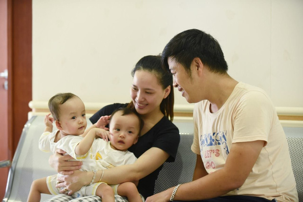 Ốc Thanh Vân, H’Hen Niê và dàn sao Vbiz đồng loạt dành lời chúc cho ekip thực hiện ca tách 2 bé song sinh dính liền - Ảnh 13.