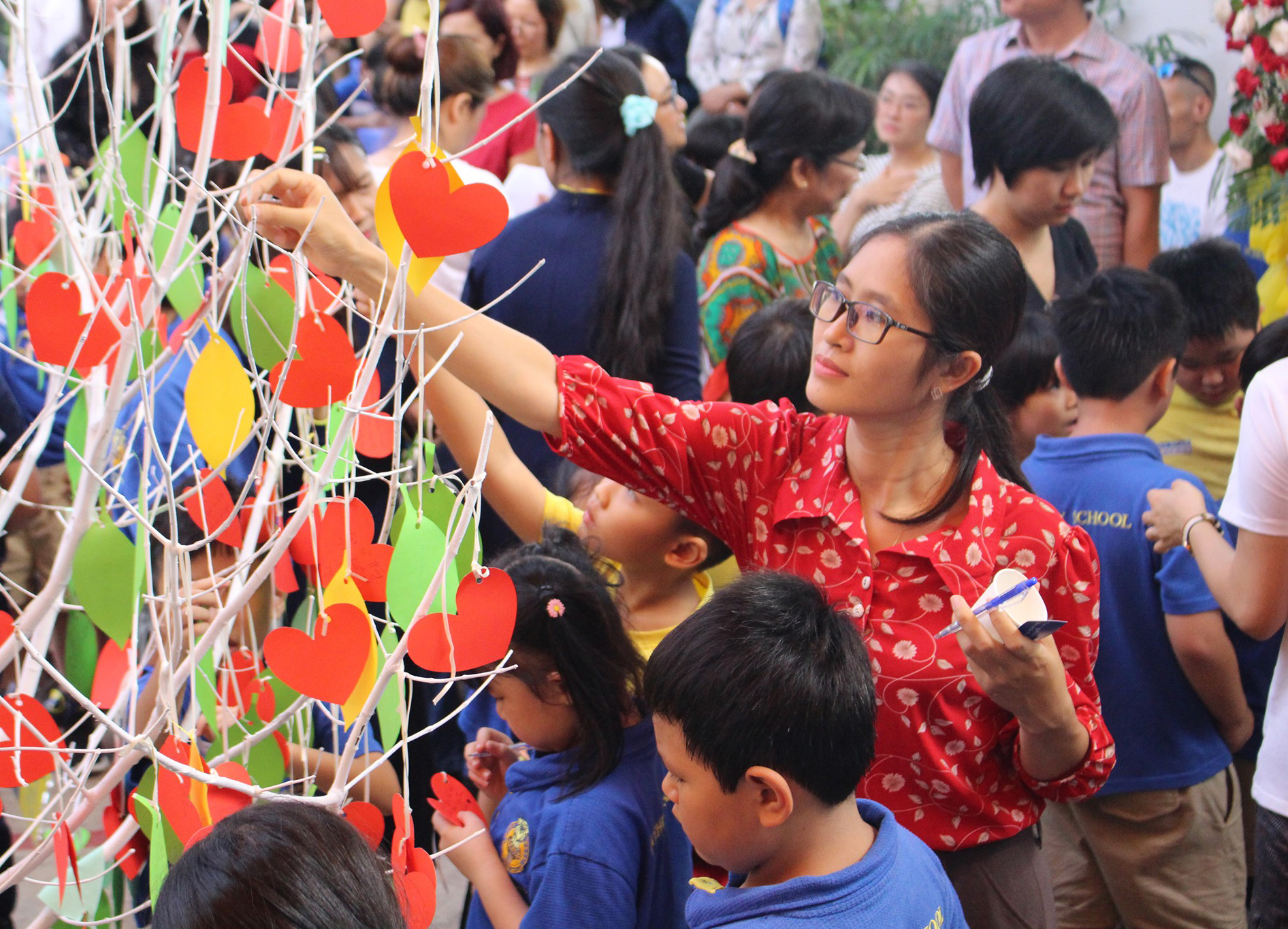 Nghẹn ngào lời ước &quot;Trường giảm học phí để bố mẹ không phải cày tiền, có thêm 15 phút với con&quot; trong buổi tổng kết năm học &quot;lạ&quot; - Ảnh 3.