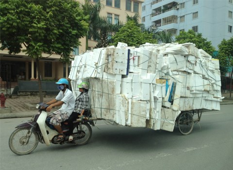 Những pha vận chuyển cồng kềnh khiến người nhìn vừa hoang mang lo lắng vừa không nhịn nổi cười - Ảnh 4.