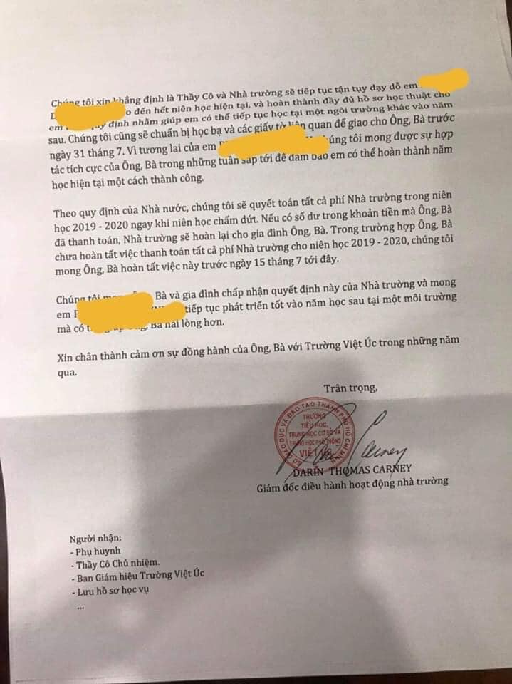 Nhiều phụ huynh trường Quốc tế Việt Úc sốc nặng khi nhận thư &quot;không thể tiếp tục tiếp nhận&quot;, dù học phí đã đóng đầy đủ và con đang học cuối cấp - Ảnh 2.