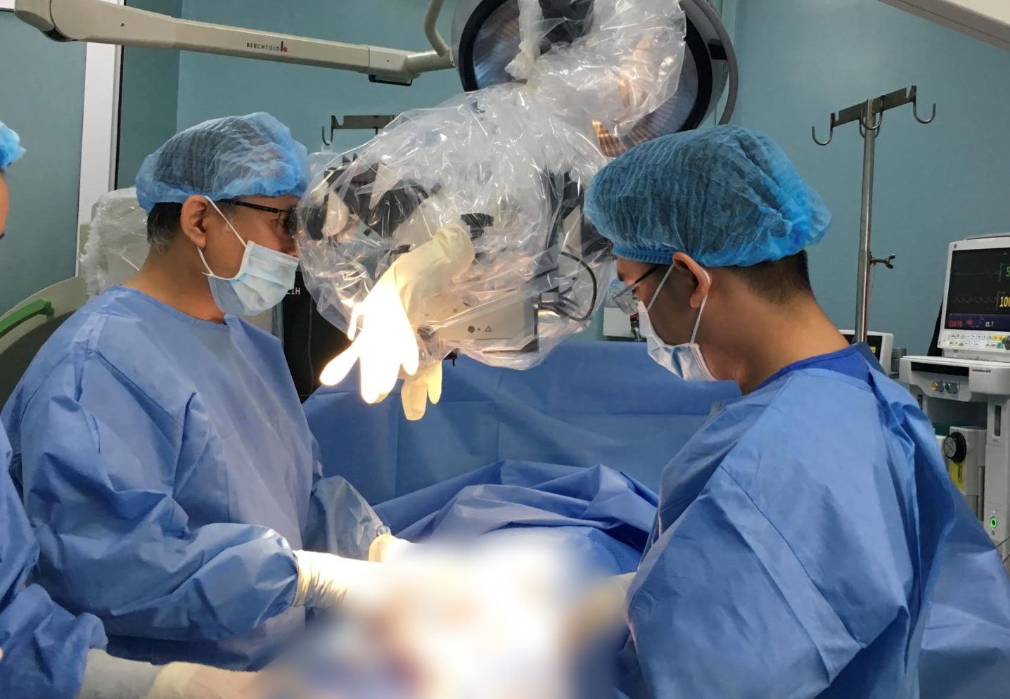 Khánh Hòa: Đi cắt bao quy đầu ở phòng khám, chàng trai 26 tuổi mất toàn bộ "của quý" - Ảnh 1. Đi cắt bao quy đầu ở phòng khám, chàng trai 26 tuổi ở Khánh Hòa mất toàn bộ "của quý" - Ảnh 1.