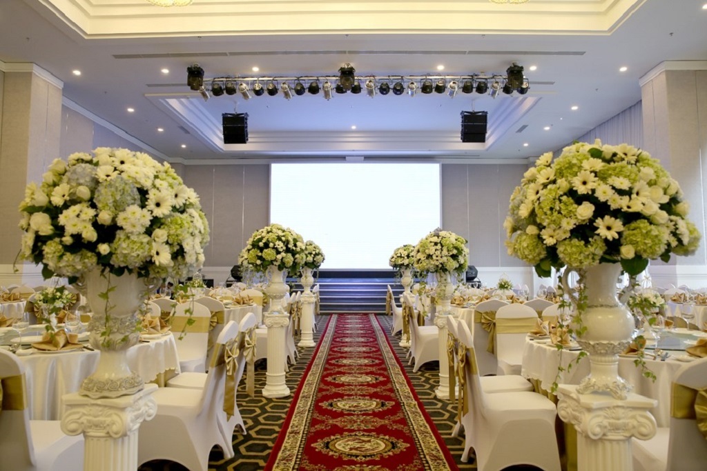 Bật mí 4 địa điểm tổ chức tiệc cưới theo phong cách sang trọng tại Hà Nội với giá &quot;tiết kiệm&quot; chỉ 3,5 triệu/bàn - Ảnh 10.
