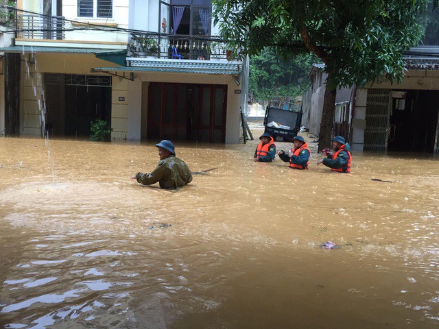 Bốn người bị chết do mưa lũ ở Hà Giang - Ảnh 3.