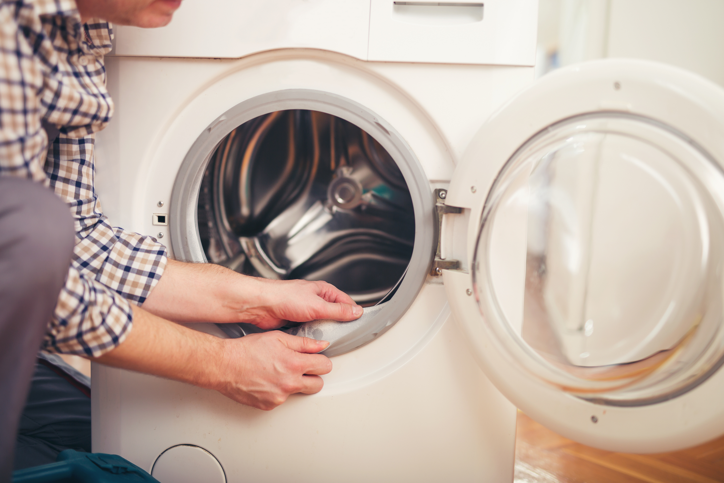 Hướng dẫn bạn cách dùng bột vệ sinh lồng giặt máy giặt đúng và hiệu quả nhất - Ảnh 3.