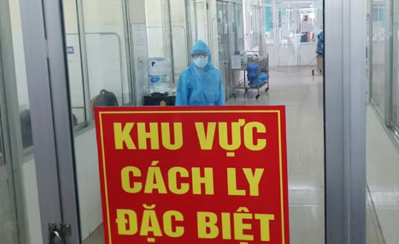Thêm 2 trường hợp nhập cảnh từ Nga mắc COVID-19, Việt Nam có 415 ca bệnh - Ảnh 1.