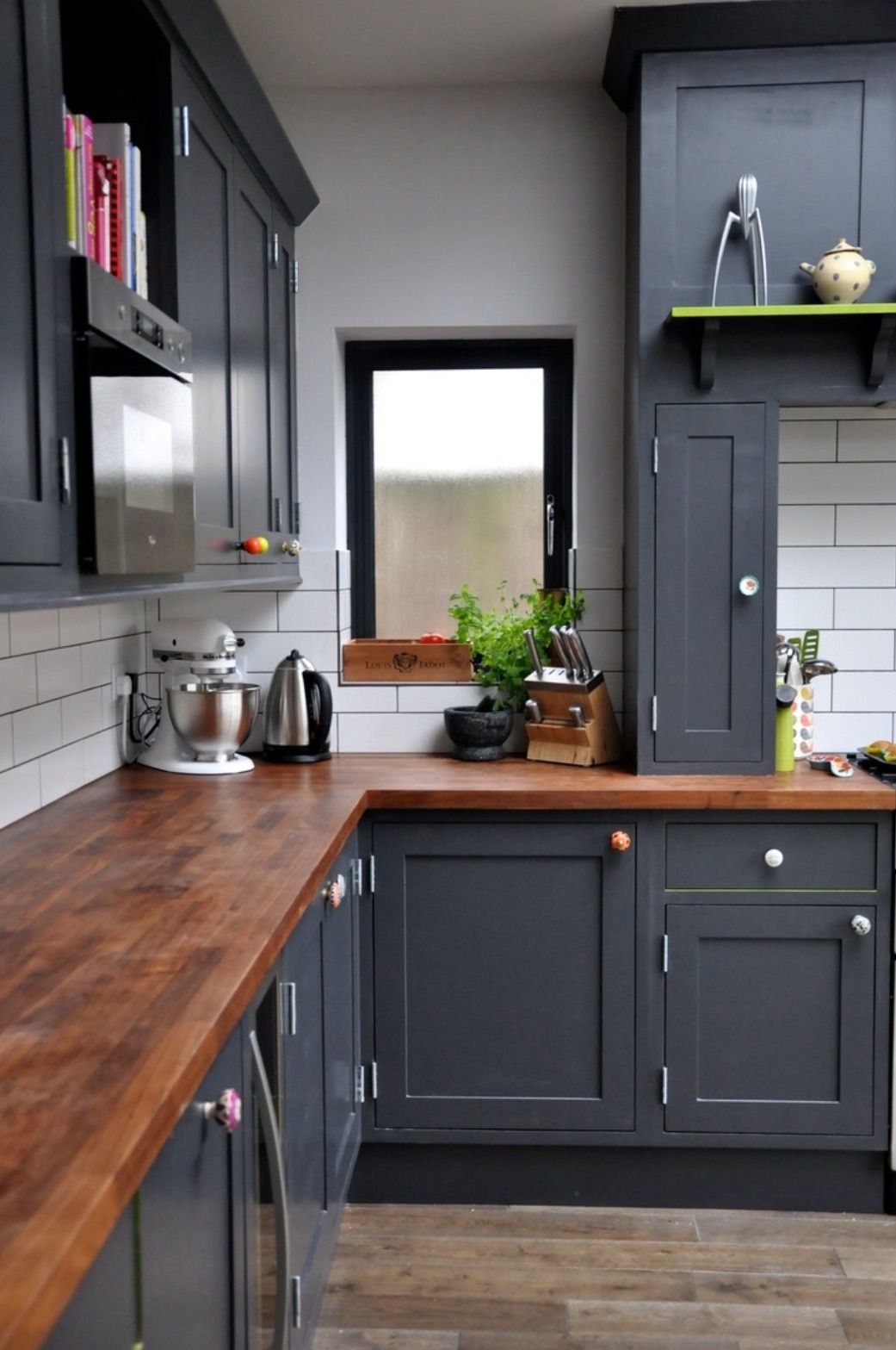 Những ý tưởng thiết kế siêu dễ giúp bạn sở hữu căn bếp đẹp mơ màng ấn tượng - Ảnh 4.