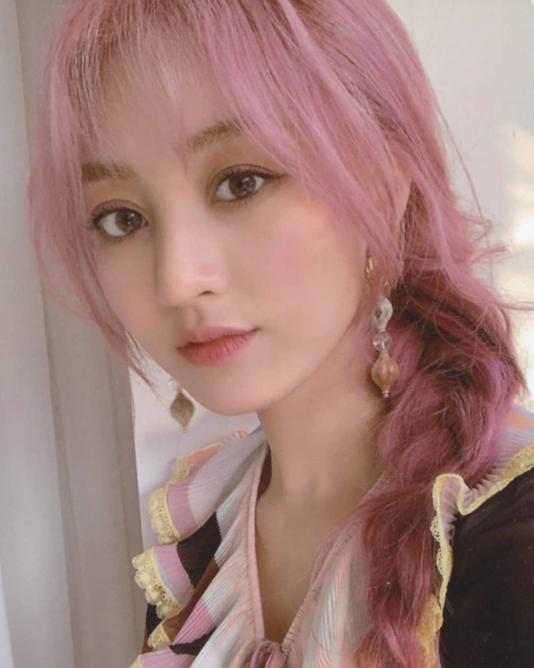 Bác sĩ thẩm mỹ khen Twice là hình mẫu lý tưởng để dao kéo theo: Môi đẹp phải giống Nayeon, mắt phải như Momo mới chuẩn - Ảnh 4.