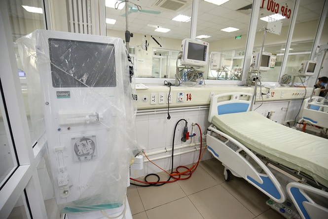 Bên trong bệnh viện đón 120 người nhiễm COVID -19 về từ Guinea Xích Đạo - Ảnh 3.