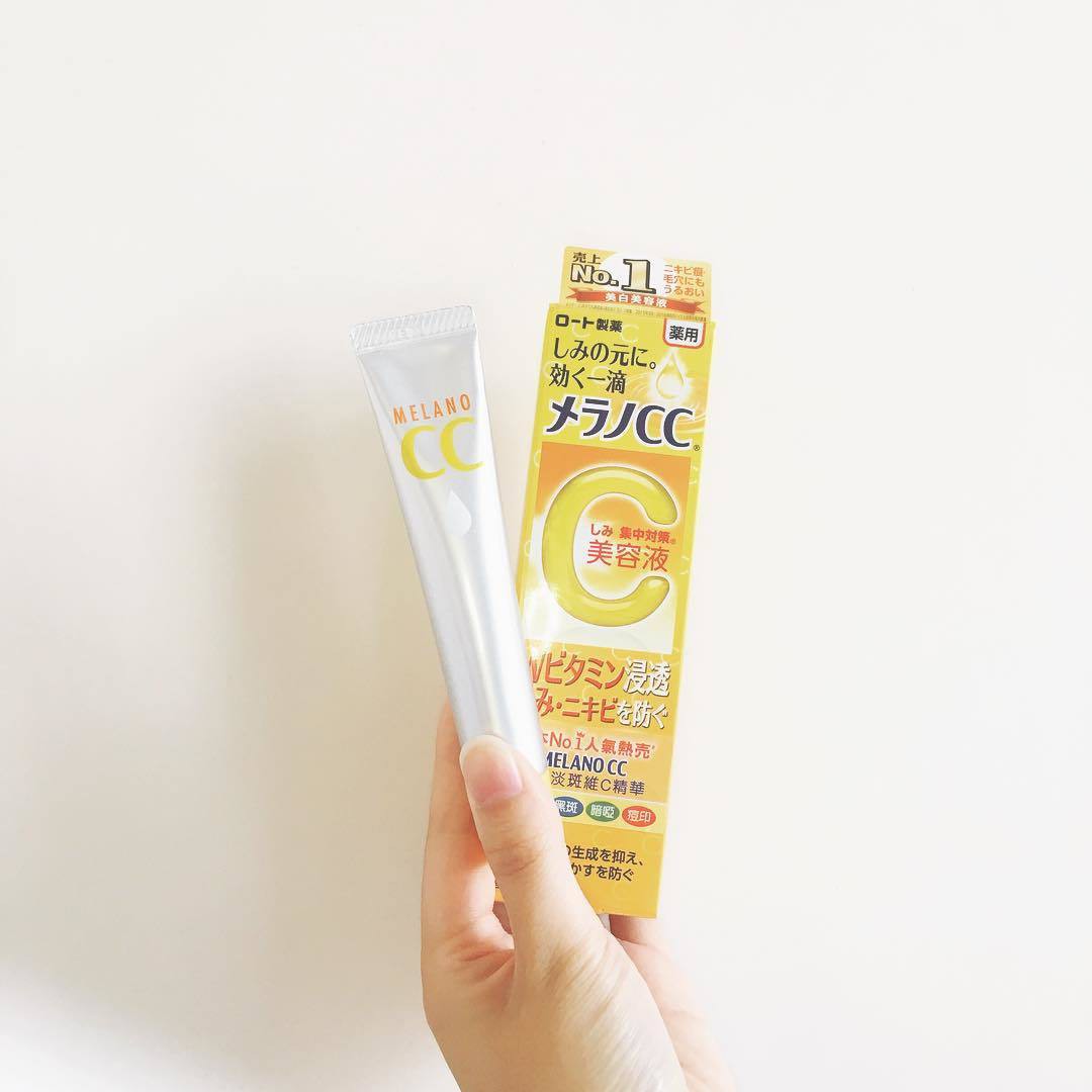 Trung Quốc thu giữ serum Vitamin C nhái, các chị em kiểm tra ngay chi tiết này để xem có mua phải hàng fake - Ảnh 2. Trung Quốc thu giữ serum Vitamin C nhái, các chị em kiểm tra ngay chi tiết này để xem có mua phải hàng fake - Ảnh 2.