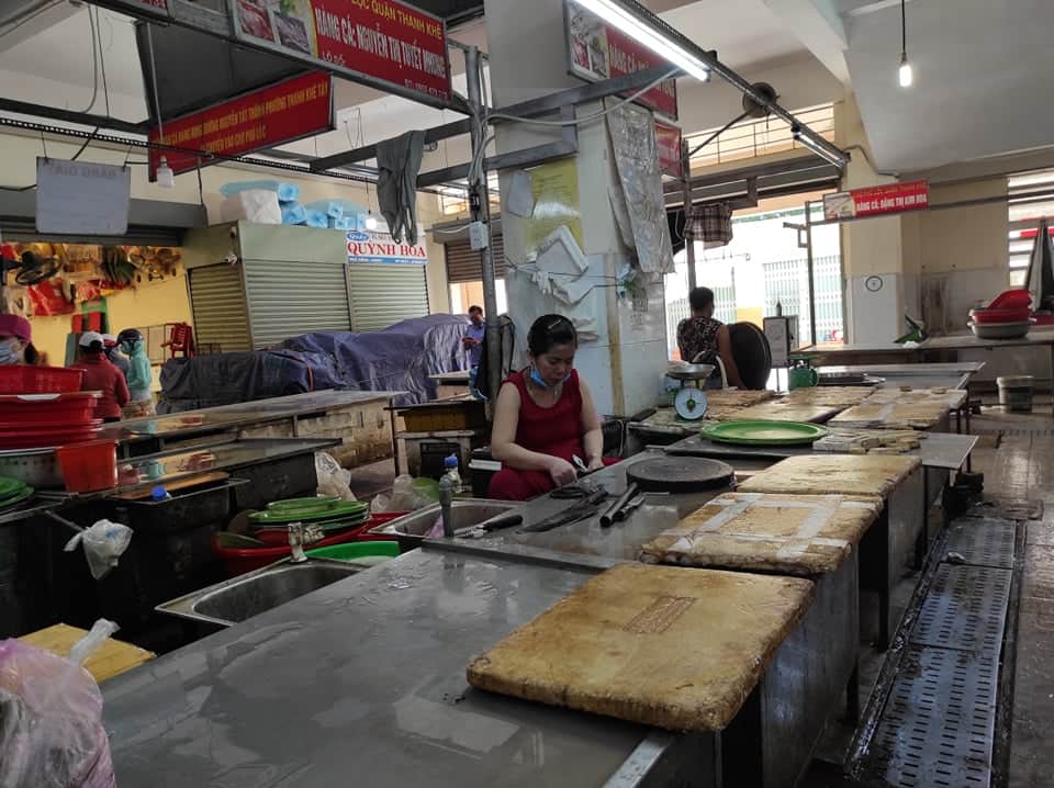 TP.Đà Nẵng: Hàng ngàn người đổ xô mua sắm, sở Công thương đưa ra khuyến cáo - Ảnh 3.