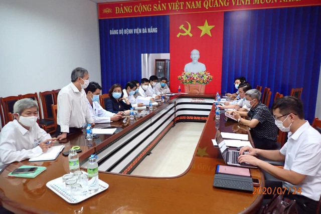 Bộ Y tế thành lập 'Bộ Chỉ huy tiền phương' chống dịch COVID-19 tại Đà Nẵng - Ảnh 1.
