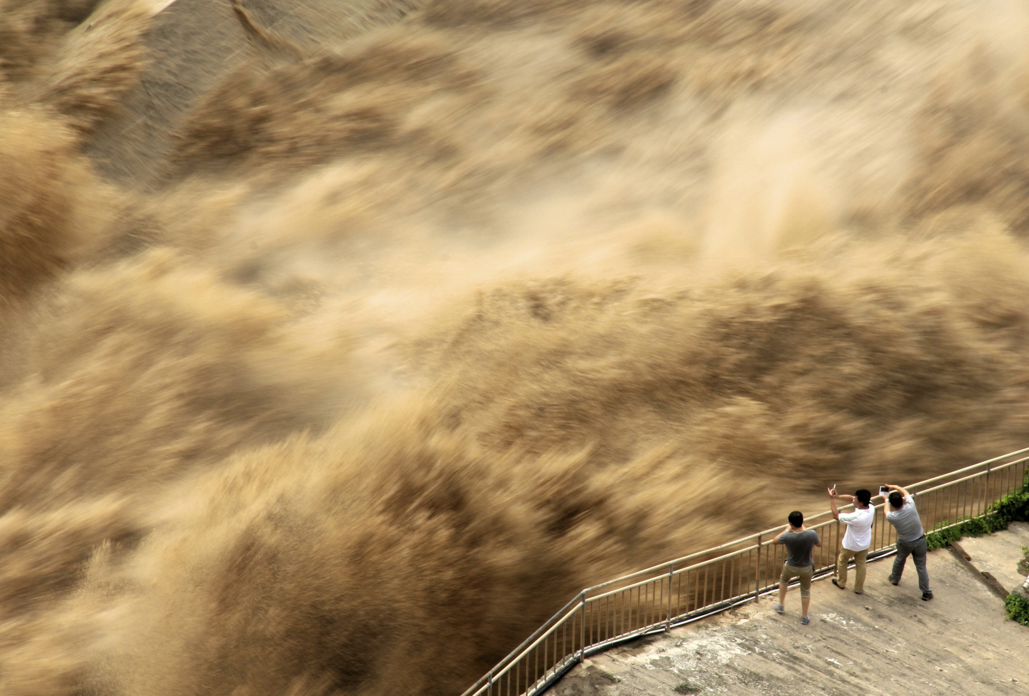 Lũ lên cao, Trung Quốc gồng mình hứng thêm đợt mưa lớn mới - Ảnh 5.