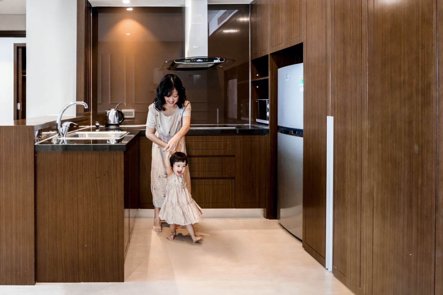 &ldquo;Bố ơi, H&egrave; n&agrave;y m&igrave;nh đi đ&acirc;u thế?&rdquo; - Ảnh 2.