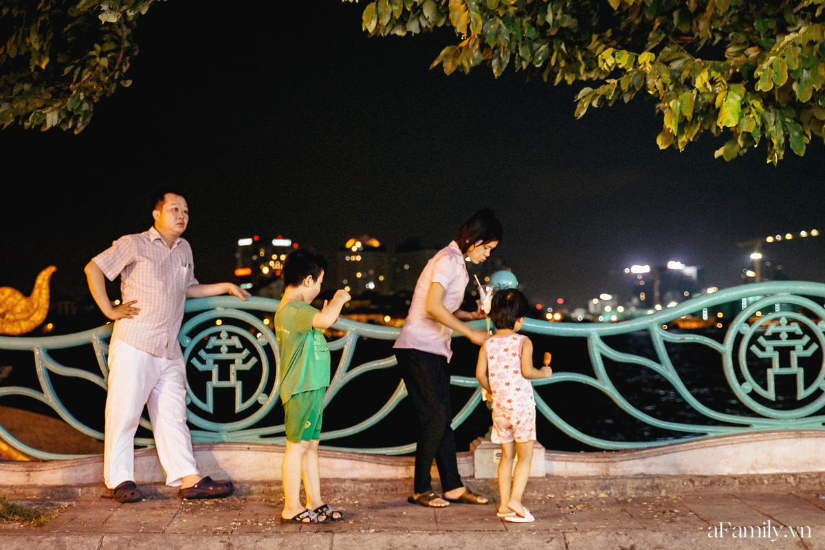 Chuyện đi chơi tối ở hồ Tây: Người ta &quot;đi quẩy&quot; lấy sang, tôi đây &quot;đi quẩy&quot; chỉ mang trăm nghìn - Ảnh 6.