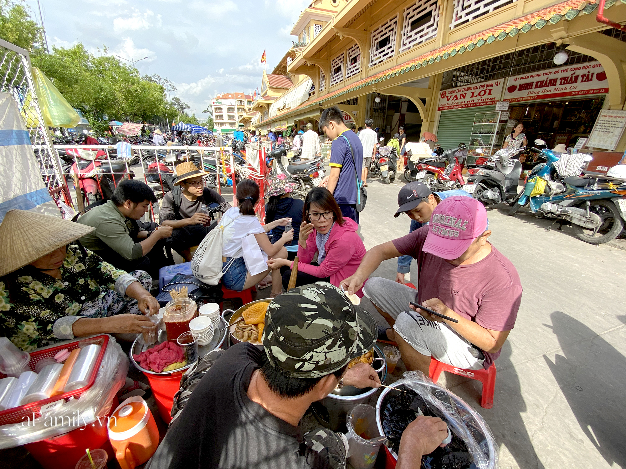 Hàng phá lấu 30 năm tuổi nổi tiếng đắt nhất Sài Gòn ở khu chợ Lớn quận 5 nay đã vượt mốc hơn nửa triệu/kg, vẫn độc quyền mùi vị và khách tứ phương đều tìm tới ăn - Ảnh 5.