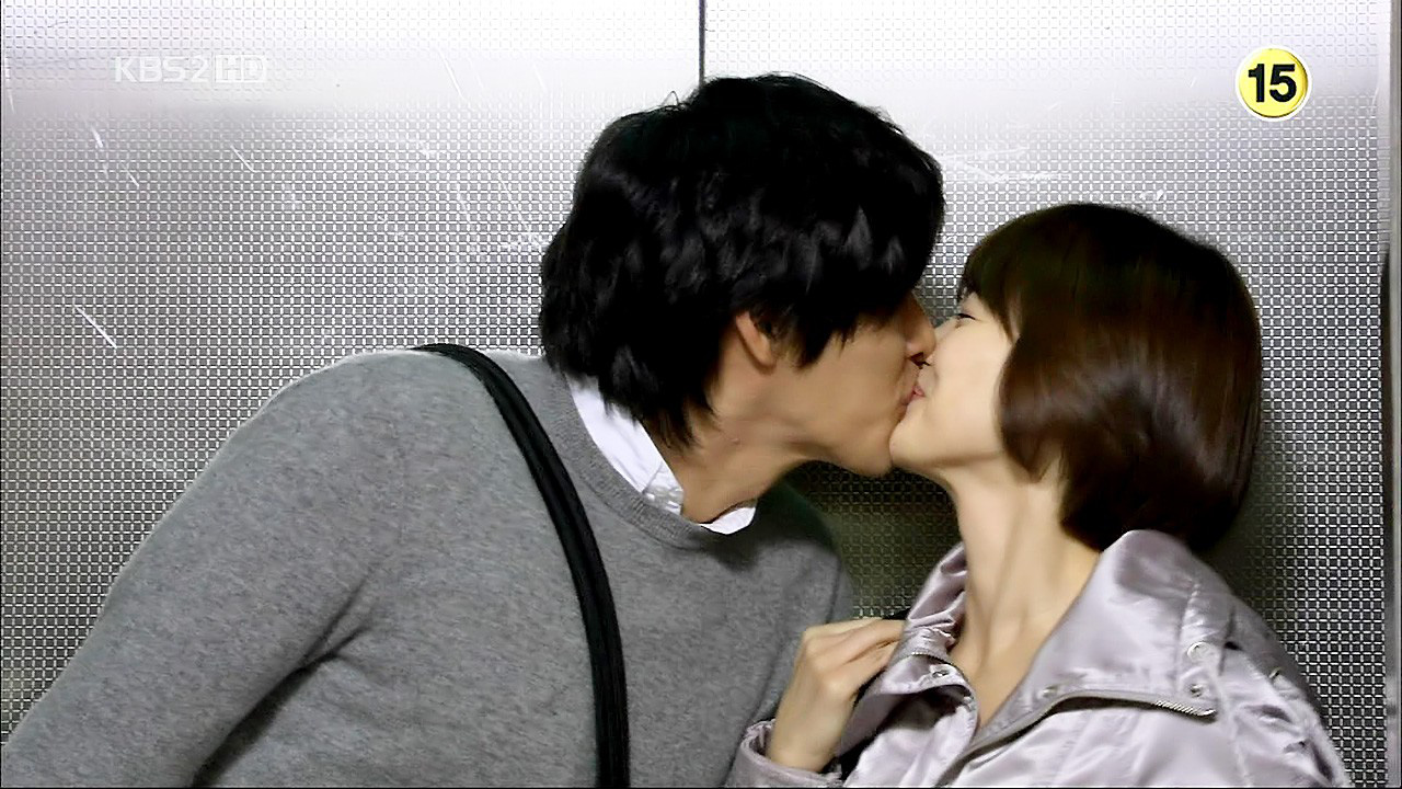 Loạt khoảng khắc ngọt mê mẩn của Song Hye Kyo - Hyun Bin ở phim cũ gần 10 năm trước - Ảnh 5.