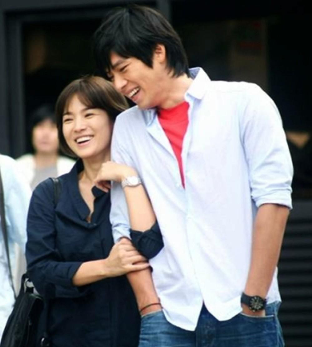 Loạt khoảng khắc ngọt mê mẩn của Song Hye Kyo - Hyun Bin ở phim cũ gần 10 năm trước - Ảnh 16.