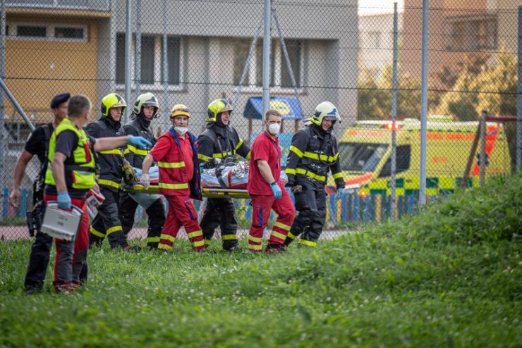 Hỏa hoạn tại chung cư ở Séc làm 11 thiệt mạng - Ảnh 1.