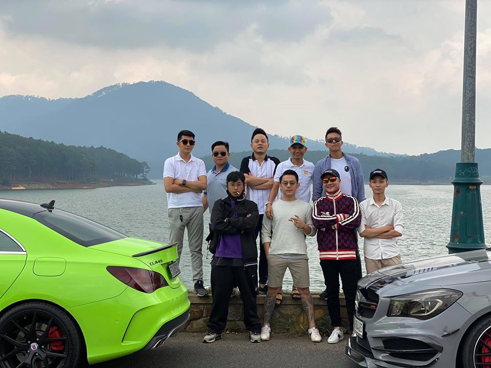 Team bạn th&acirc;n "cực phẩm" của doanh nh&acirc;n Matt Liu - bạn trai hoa hậu Hương Giang: Đều l&agrave; thiếu gia nh&agrave; h&agrave;o m&ocirc;n, điển trai, m&ecirc; si&ecirc;u xe, phong c&aacute;ch sống cực chất - Ảnh 1.