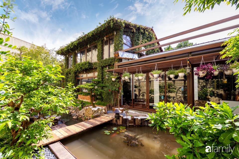 Chồng tự tay thiết kế nhà vườn kiểu Nhật với chất liệu nhôm kính đẹp sang chảnh như gỗ tự nhiên với chi phí 290 triệu đồng ở Hà Nội - Ảnh 1.