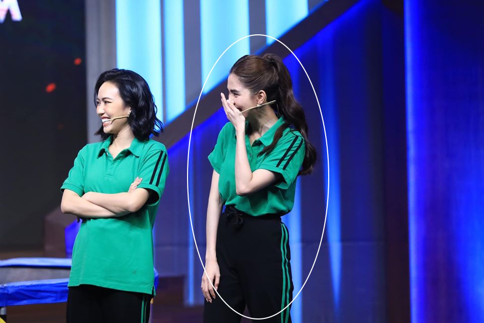 Xuất hiện trên truyền hình, Ngọc Trinh chơi chiêu hack dáng đến Hari Won còn lơ là - Ảnh 5. Xuất hiện trên truyền hình, Ngọc Trinh chơi chiêu hack dáng đến Hari Won còn lơ là - Ảnh 5.