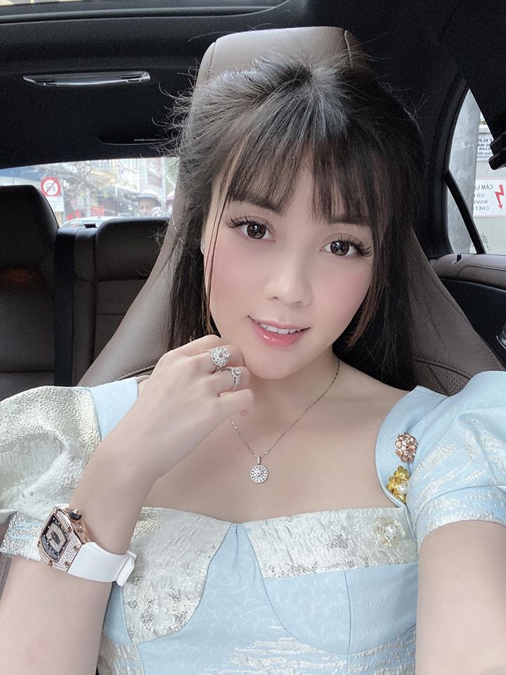 Chẳng cần Nguyễn Trọng Hưng, Âu Hà My đã tự là đại gia của chính mính: Cuộc sống sang chảnh, ngập tràn hàng hiệu đắt đỏ đến choáng - Ảnh 15.