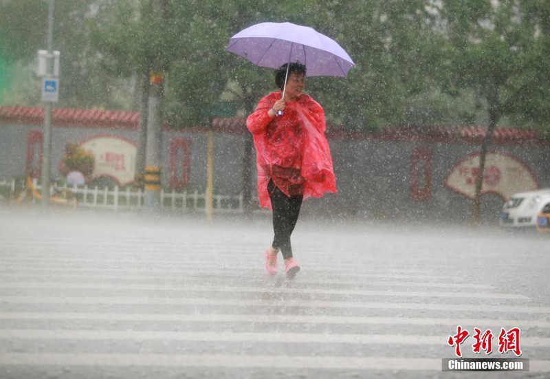 Miền Bắc Trung Quốc mưa lớn, đập Tam Hiệp sắp đón lũ mới - Ảnh 1.