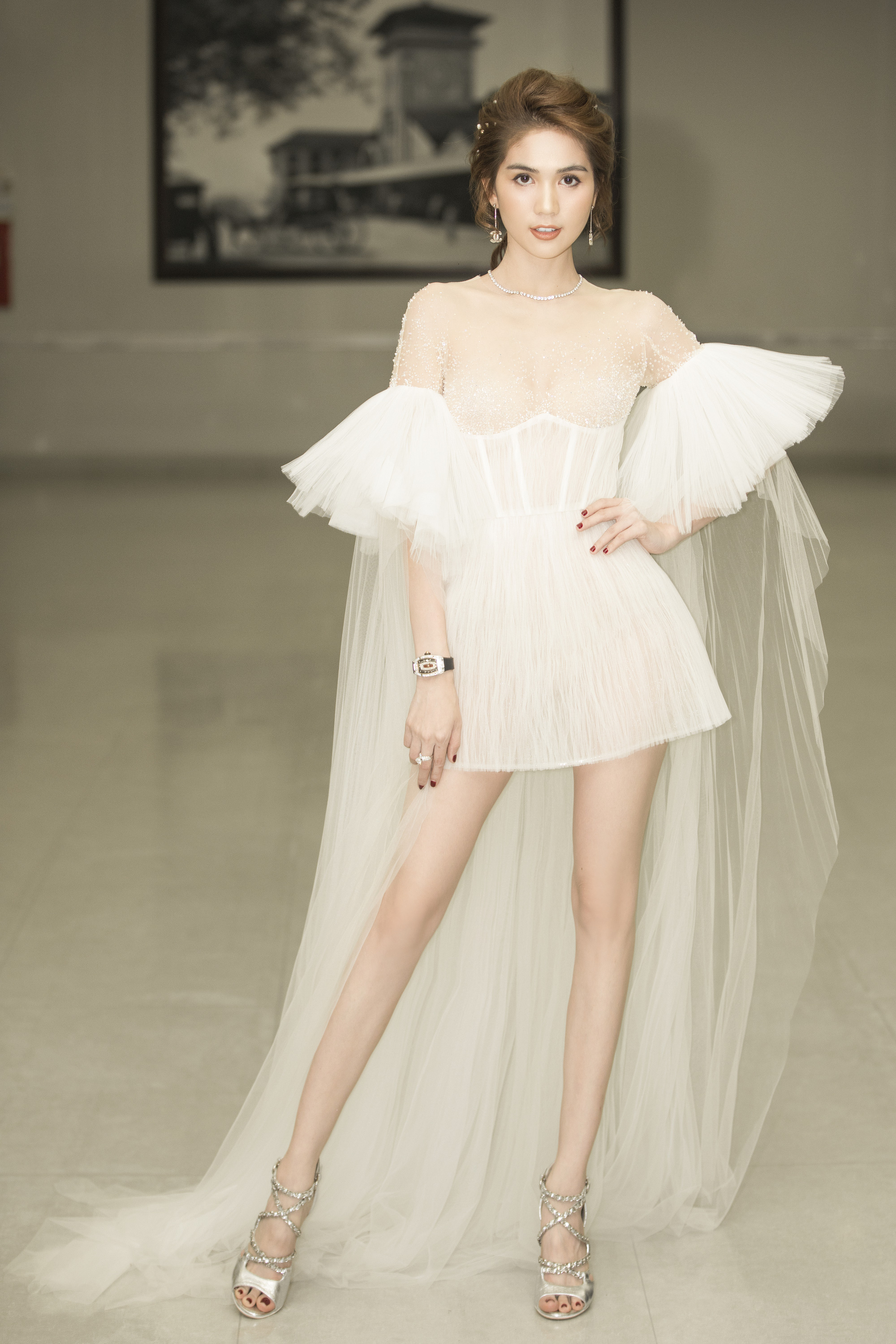 Chẳng cần Nguyễn Trọng Hưng, Âu Hà My đã tự là đại gia của chính mính: Cuộc sống sang chảnh, ngập tràn hàng hiệu đắt đỏ đến choáng - Ảnh 16.