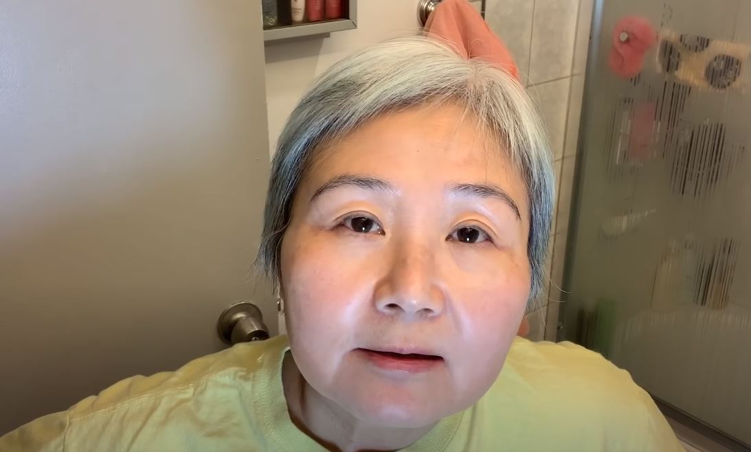 Cụ bà - Ảnh 1. Cụ bà - Ảnh 1.