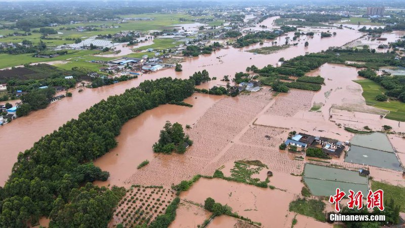 Trung Quốc: 219 người thiệt mạng và mất tích do mưa lũ - Ảnh 1.
