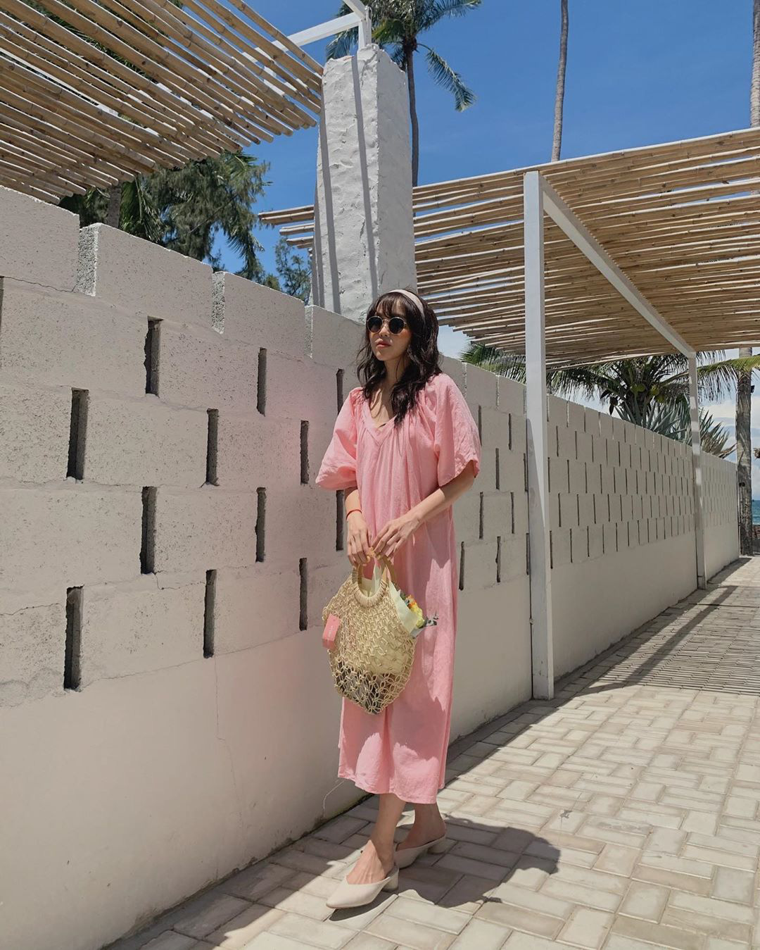 10 set đồ hồng xinh y&ecirc;u kh&ocirc;ng thắm, diện đi chơi cuối tuần thể n&agrave;o cũng được khen trẻ trung - Ảnh 13.