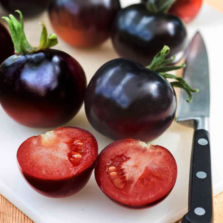 Hướng dẫn bạn cách tự trồng cà chua cherry với vỏ màu đen bóng đẹp hút mắt - Ảnh 12.