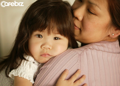 Con c&aacute;i l&agrave; tấm gương phản chiếu của cha mẹ: Trẻ sẽ ngừng n&oacute;i dối khi c&oacute; phụ huynh thuận theo 3 điều  - Ảnh 3.