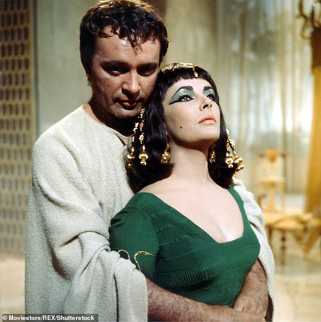 Xác ướp đôi nam nữ phủ kín vàng, yên nghỉ cùng nhau 2.000 năm trong đền cổ hé lộ nơi an táng bí mật của nữ vương tài sắc vẹn toàn Cleopatra - Ảnh 4.