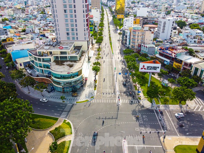 Bay trên Đà Nẵng mùa dịch, nhìn những thời khắc thành phố như 'bất động' - Ảnh 6.