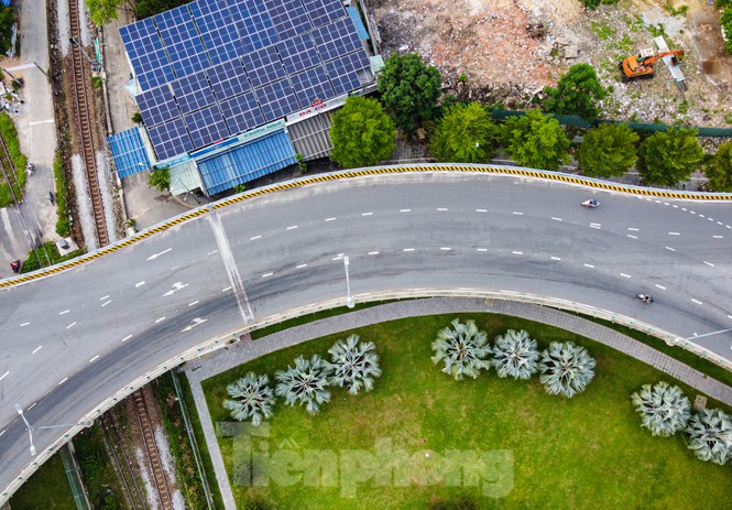 Bay trên Đà Nẵng mùa dịch, nhìn những thời khắc thành phố như 'bất động' - Ảnh 20.