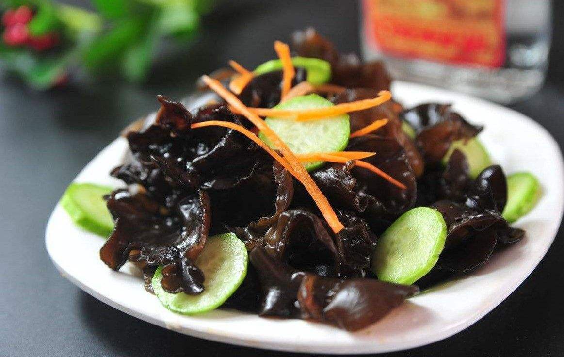 Người đàn ông 33 tuổi bị vàng da toàn thân, bác sĩ kết luận ung thư gan và chỉ ra nếu thường xuyên ăn 5 loại đồ ăn này sẽ không thể có một lá gan khỏe mạnh - Ảnh 2.