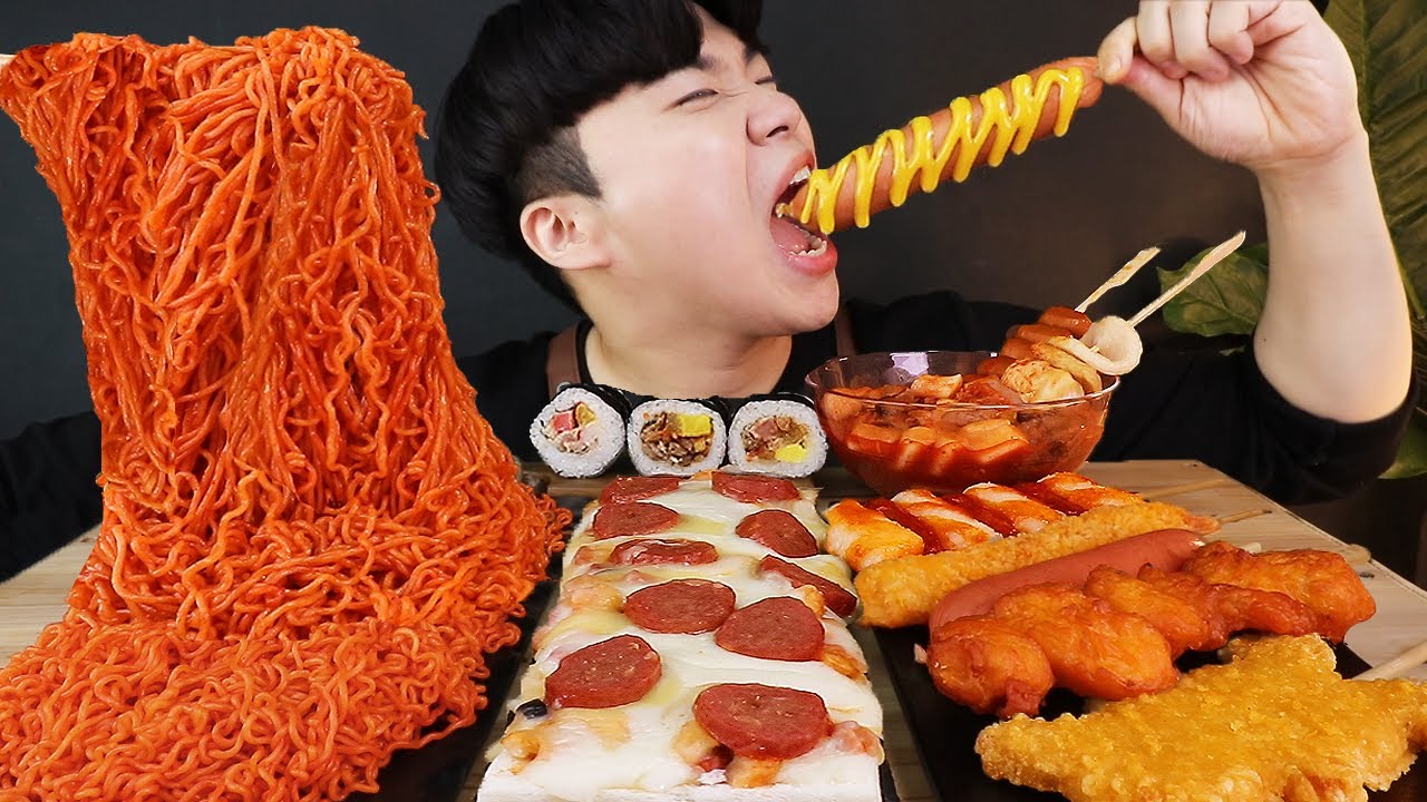 Nghề Mukbang YouTuber: Công việc tưởng trong mơ nhưng ẩn chứa vô vàn ...