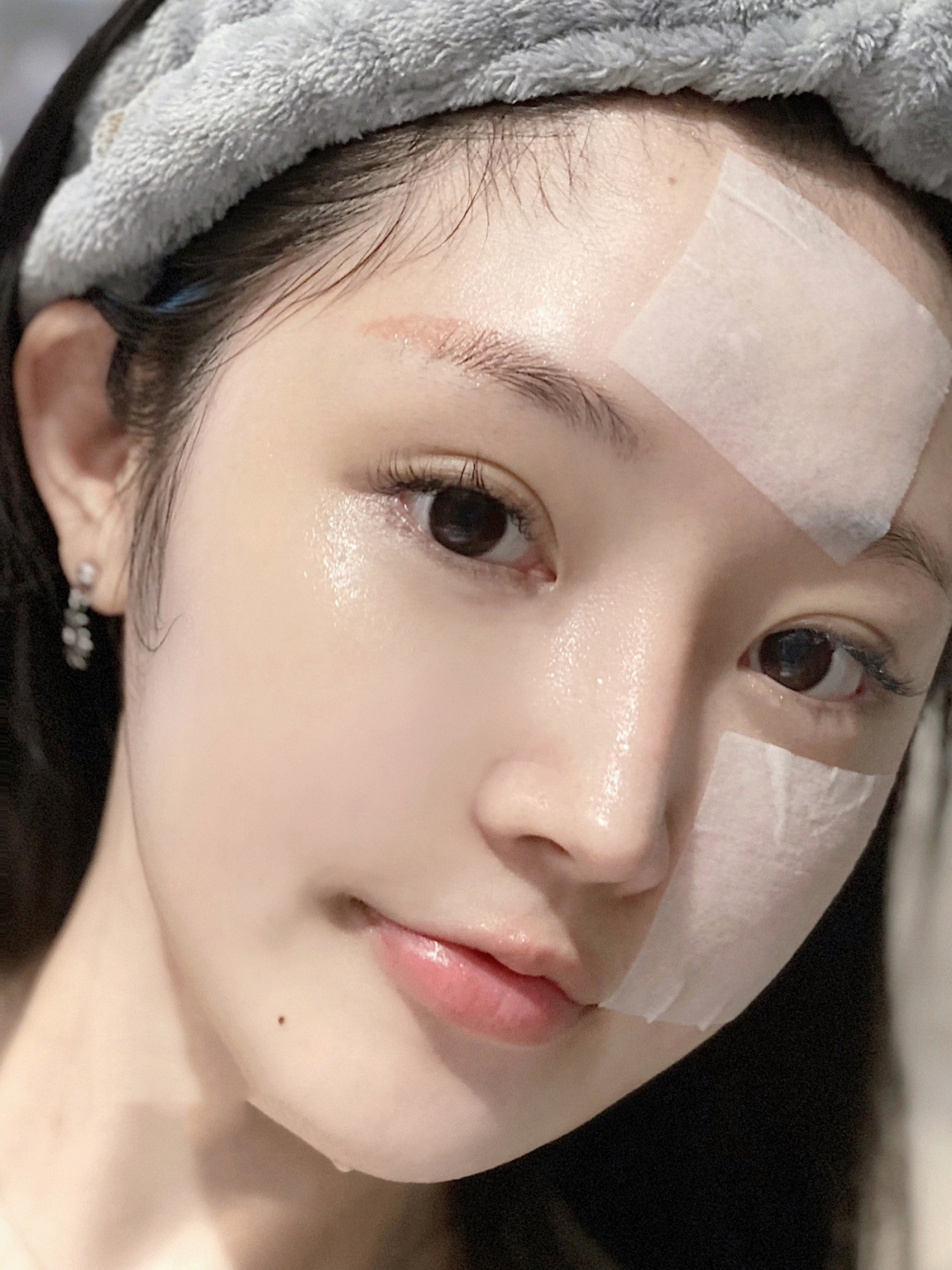 Đắp lotion mask như 1 bước đệm làm ẩm da, nhưng nhiều người vẫn mắc 2 lỗi này khiến da chẳng nhận được tí dưỡng chất nào - Ảnh 1.