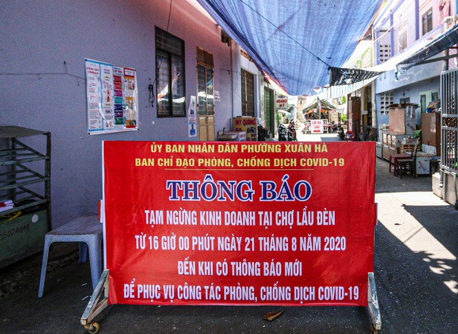 3 tiểu thương và cán bộ BQL chợ mắc COVID ở Đà Nẵng tiếp xúc nhiều người - Ảnh 1.