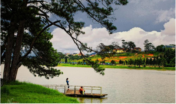 Trường Đại học ở Việt Nam đẹp như một bức tranh, đến cả Sơn Tùng M-TP, Soobin Hoàng Sơn cũng lên tận nơi check-in - Ảnh 6. Trường Đại học ở Việt Nam đẹp như một bức tranh, đến cả Sơn Tùng M-TP, Soobin Hoàng Sơn cũng lên tận nơi check-in - Ảnh 6.